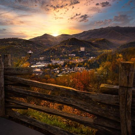 Smoky Mountain Gem Villa Gatlinburg Buitenkant foto